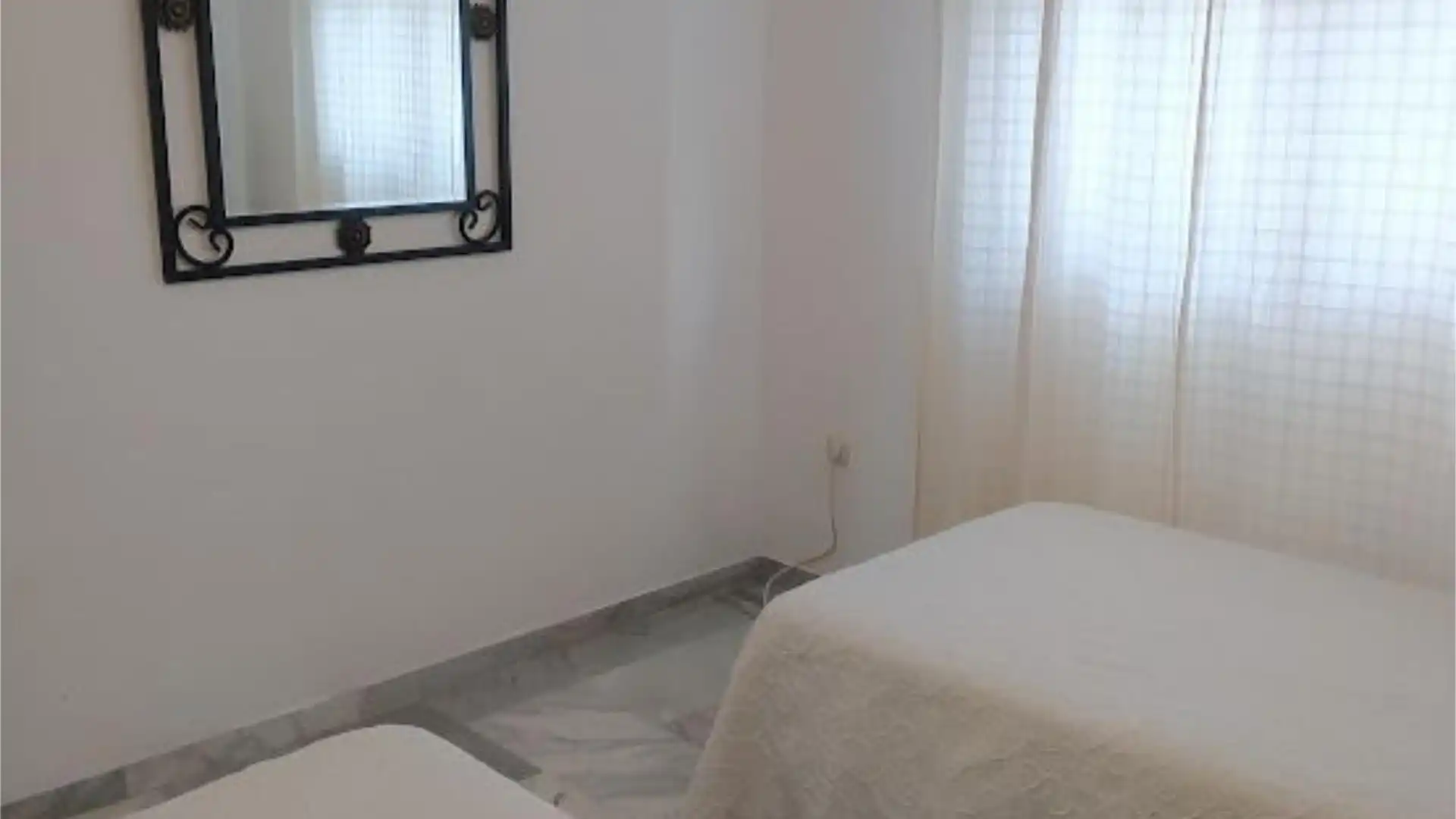 Piso en  Calle Romería del Rocío 6 - Foto 3