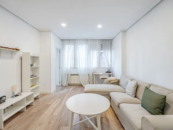 Piso en ronda de Atocha, 12