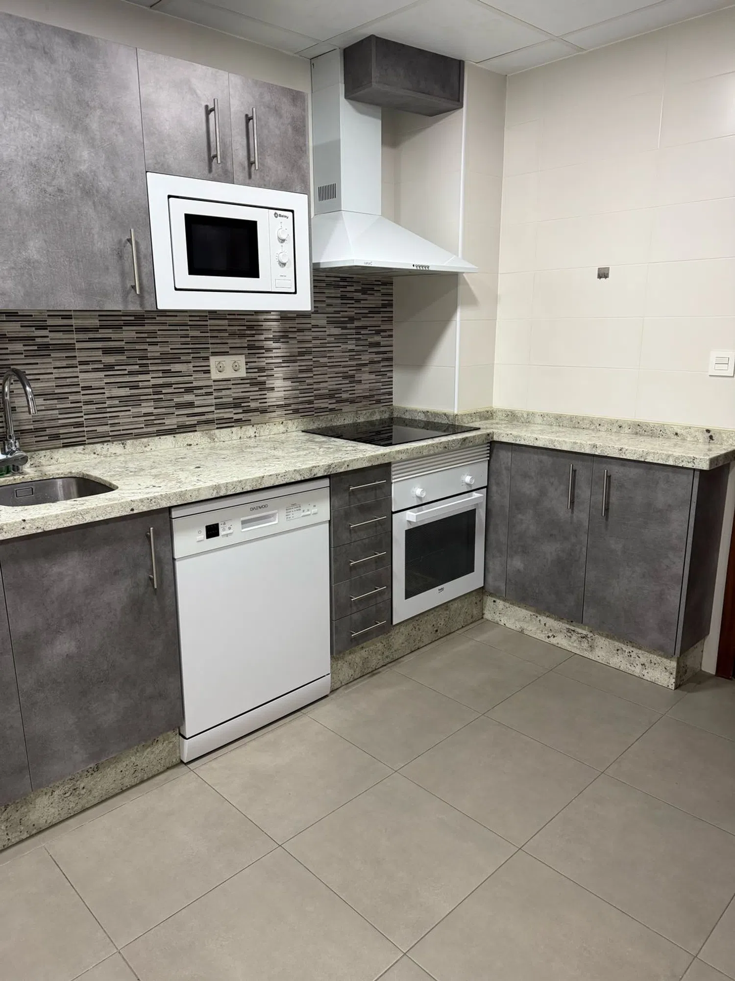 Piso en calle Cronista Diego Rodriguez de Almela, 8 - Foto 11