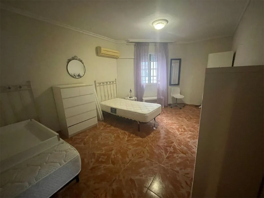 Piso en  Avenida de Miraflores 63 - Foto 2