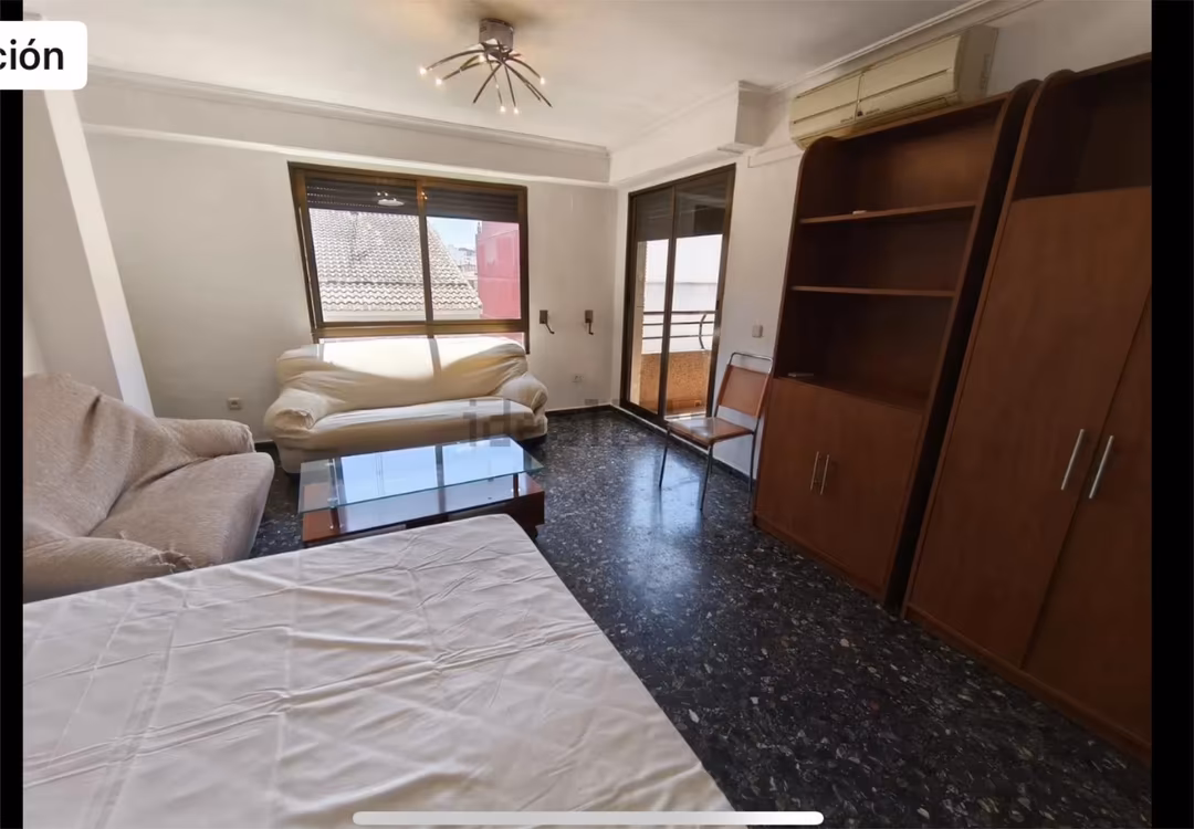 Piso en  Carrer de Francesc Martínez 5 - Foto 3