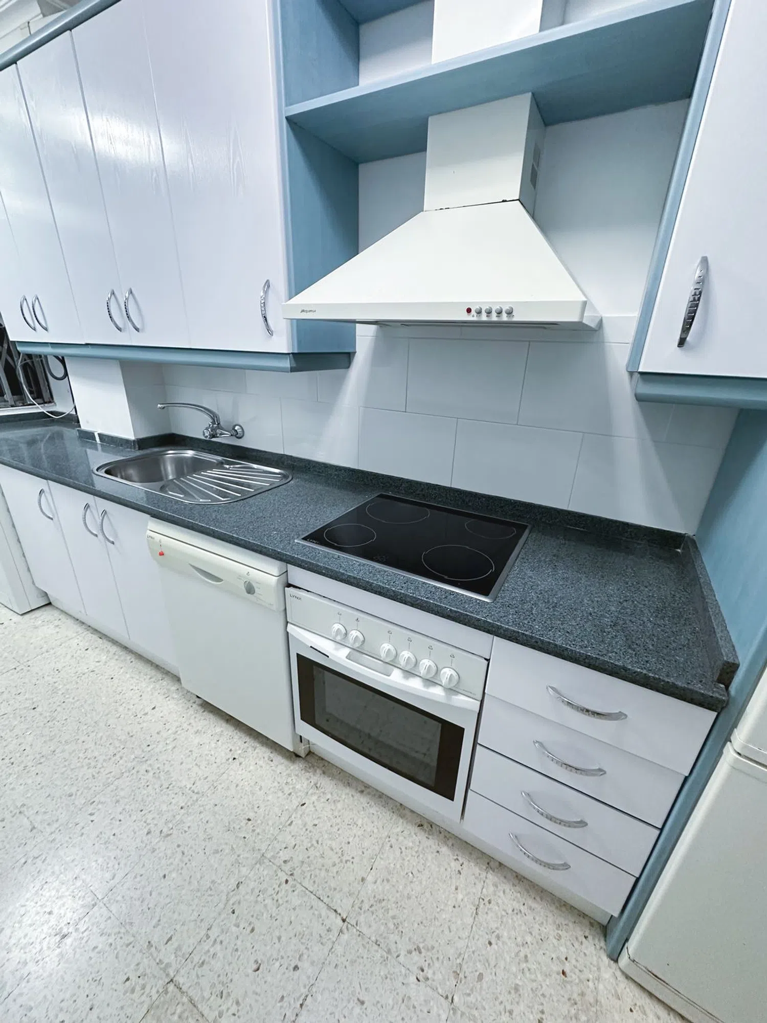 Piso en calle Ahmed Ben Basso, 3 - Foto 6