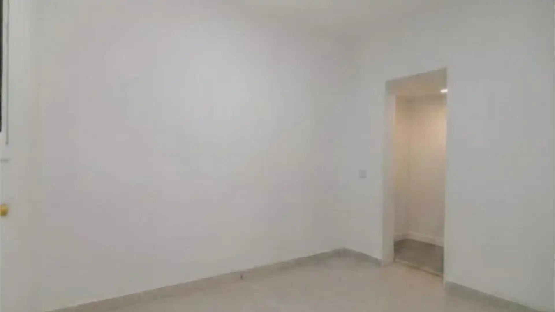 Piso en  Carrer de Rodrigo Caro 40 - Foto 3