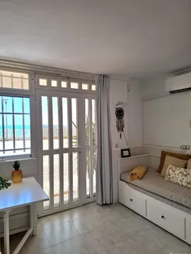 Estudio en  Carrer Sol Naixent 18 - Foto 1