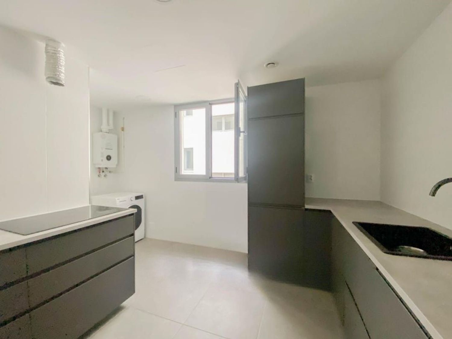 Piso en avenida Jose Manuel Caballero Bonald, 4 - Foto 5