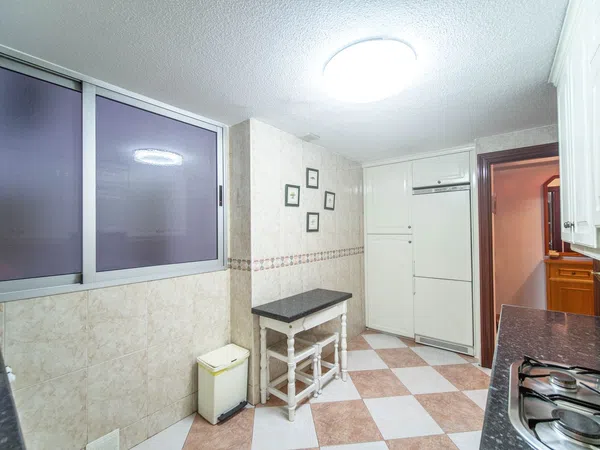 Piso en Calle Pedro Antonio de Alarcón, 59, Jardín Botánico - Foto 2
