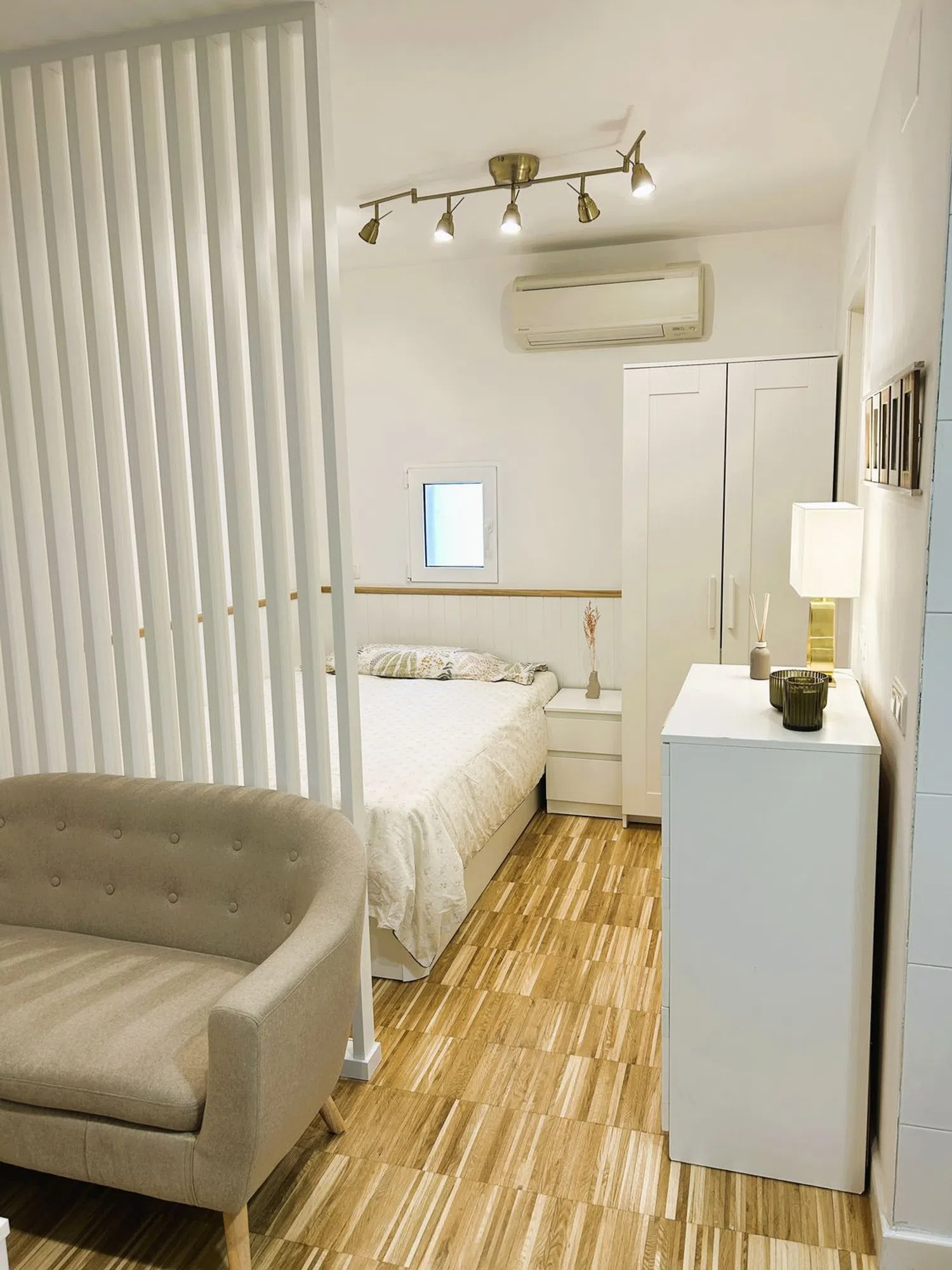Estudio en calle de Tarragona, 36 - Foto 4