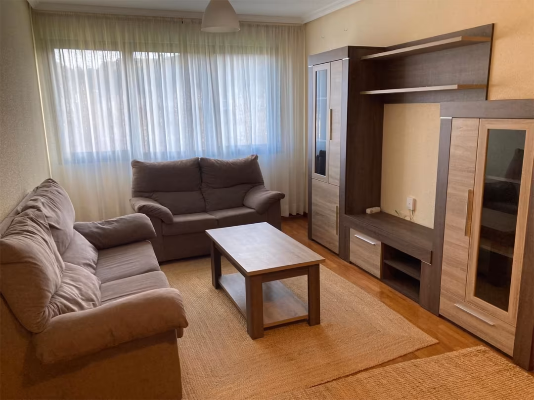 Piso en  Avenida Herrera Oria 117 - Foto 1