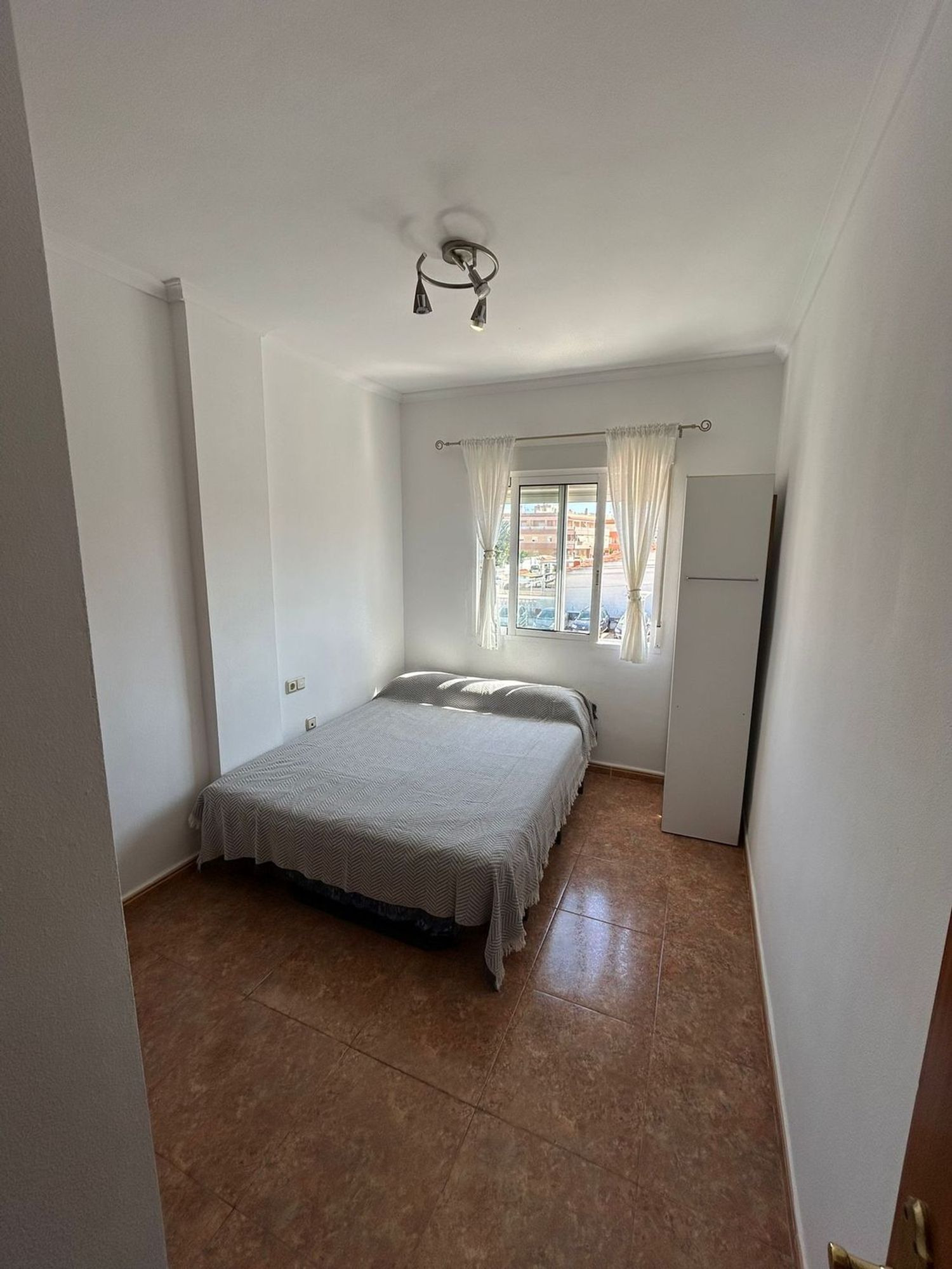 Dúplex en Avenida Roentgen, 20 a, Zona los Frutales - Foto 2