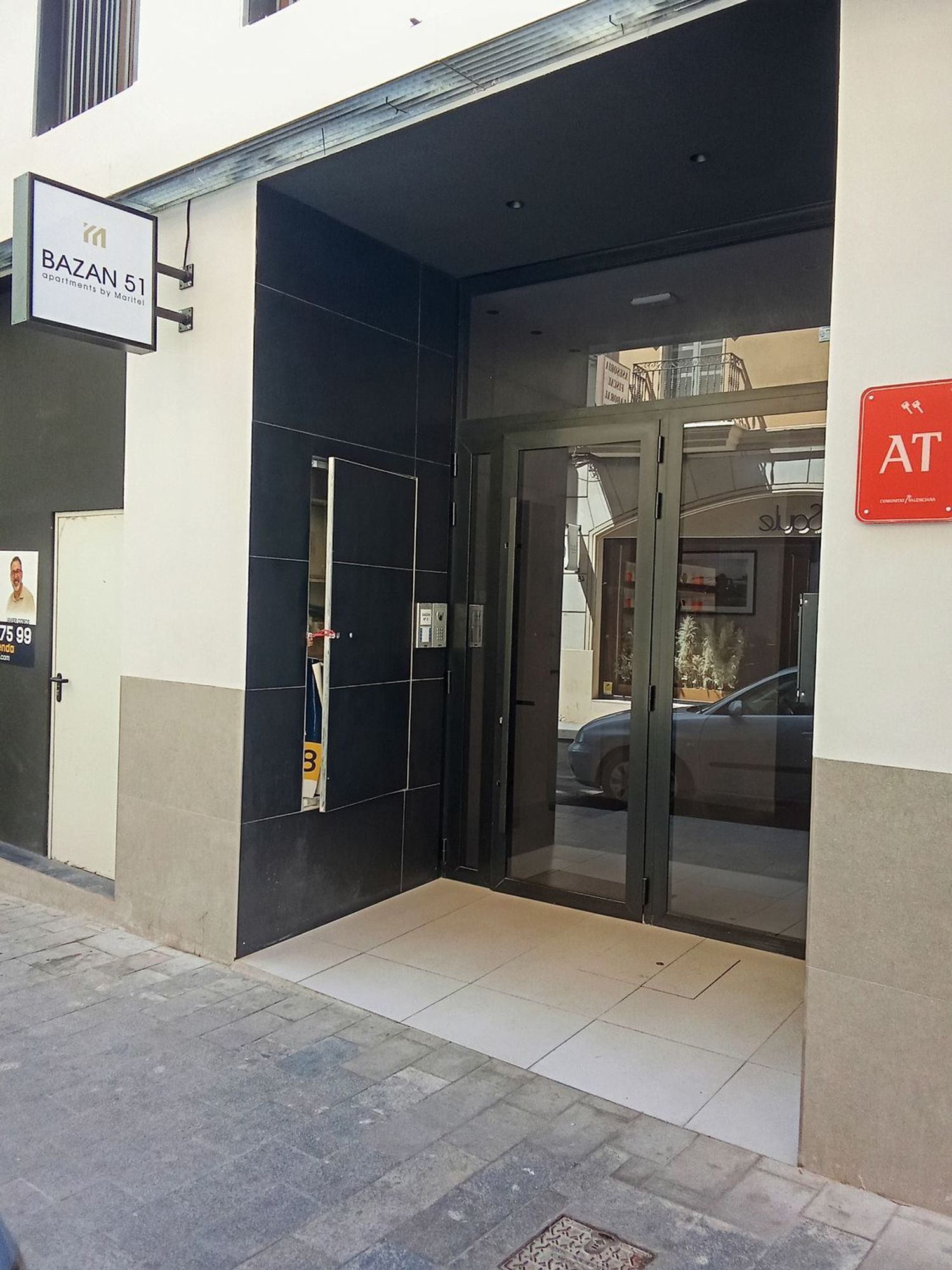 Estudio en calle Bazán, 51