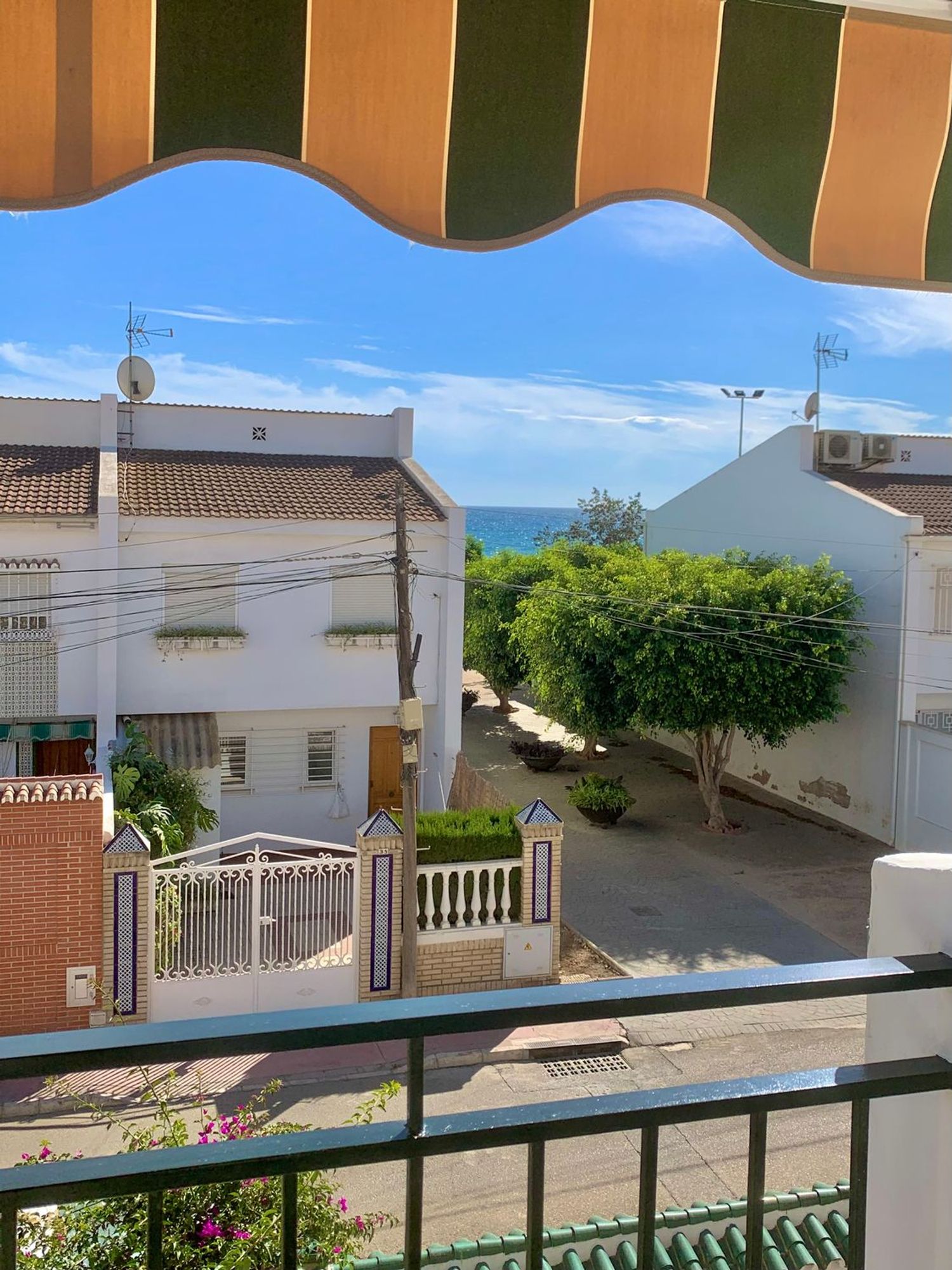 Chalet adosado en La Cala del Moral - Foto 2