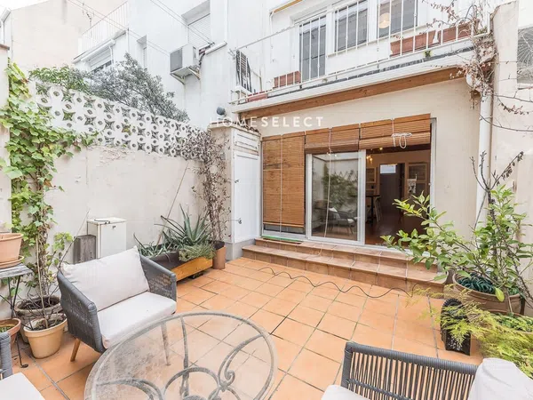 Chalet adosado en calle de Avelino Montero Ríos