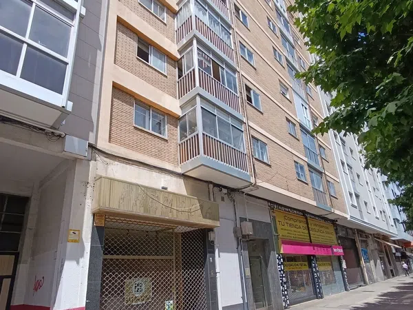 Piso en Avenida de la Constitución Española, 17 - Foto 1