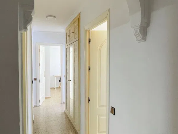 Piso en calle Santa María de los Reyes, 8 - Foto 6