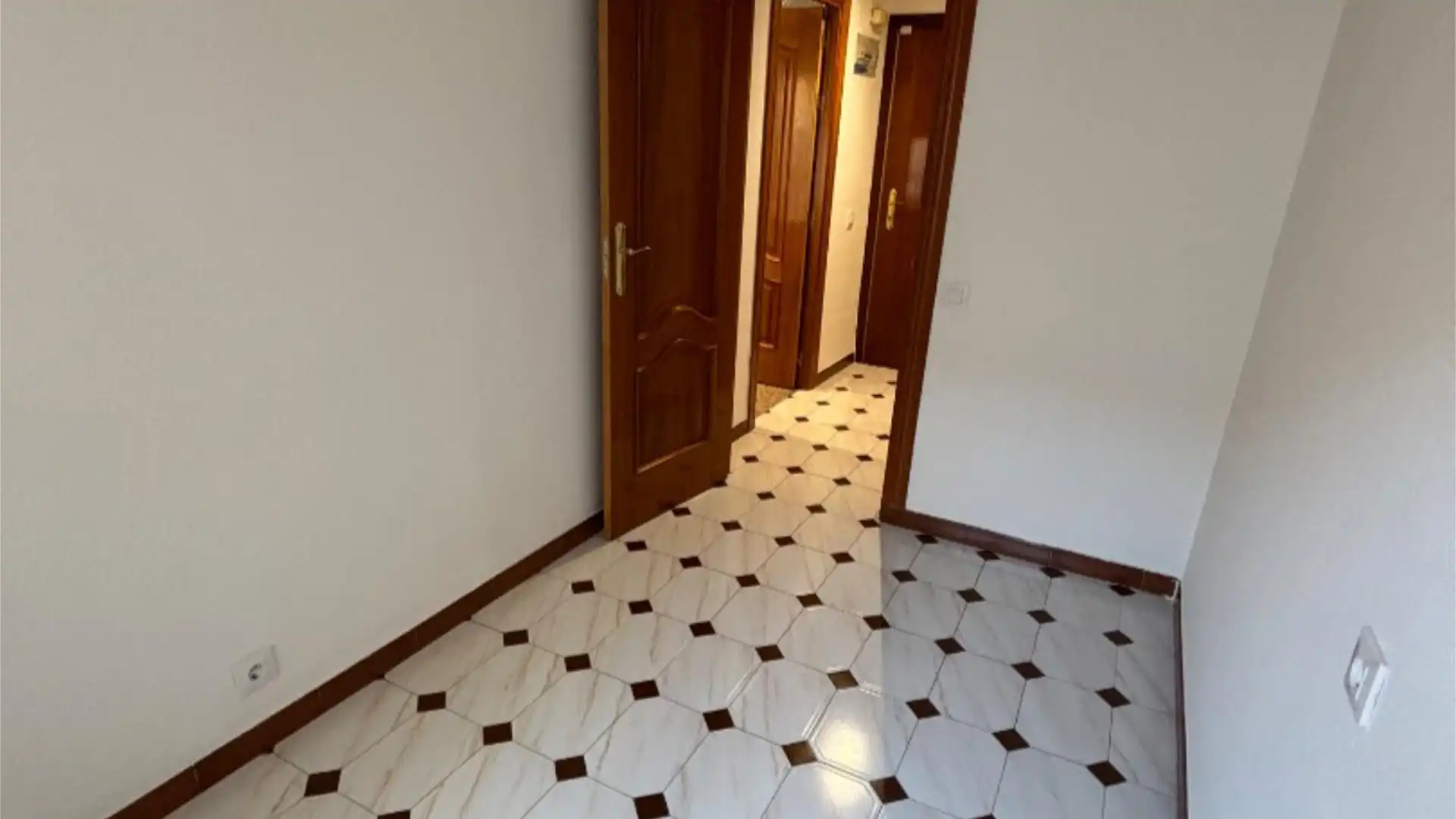 Piso en  Calle de Eduardo Benot 2 - Foto 53