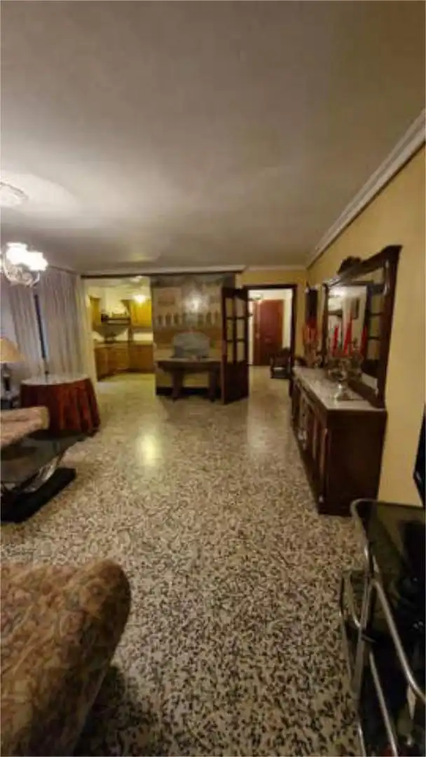 Piso en Nervión - Foto 2