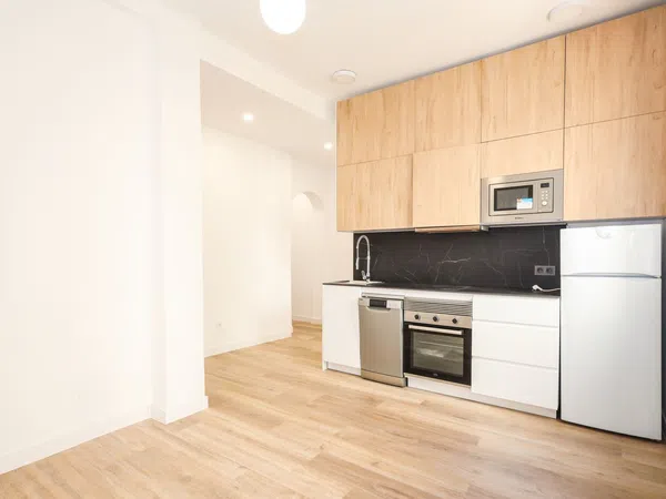 Piso en calle de Juan Álvarez Mendizábal, 19