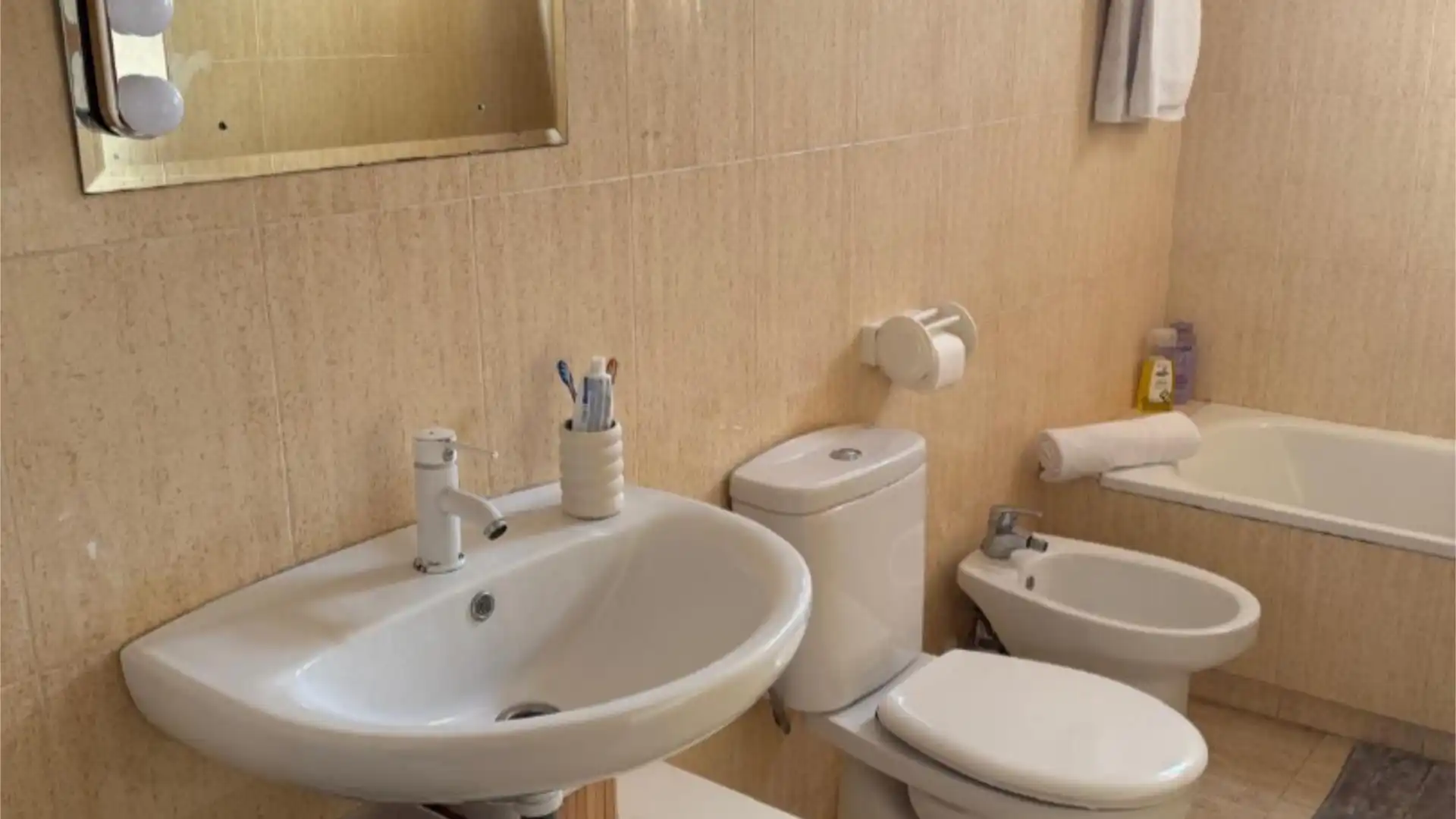 Piso en  Avinguda Tellerola 1 - Foto 18