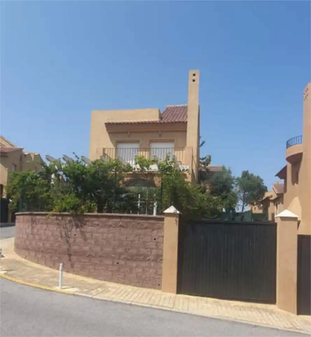 Casa adosada en Riviera del Sol - Foto 3