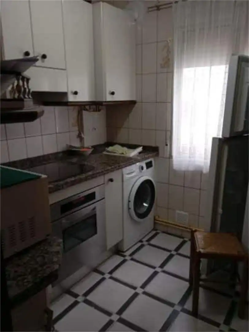 Piso en Delicias - Foto 4
