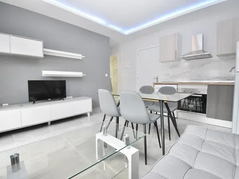 Piso en calle Clavel, 48