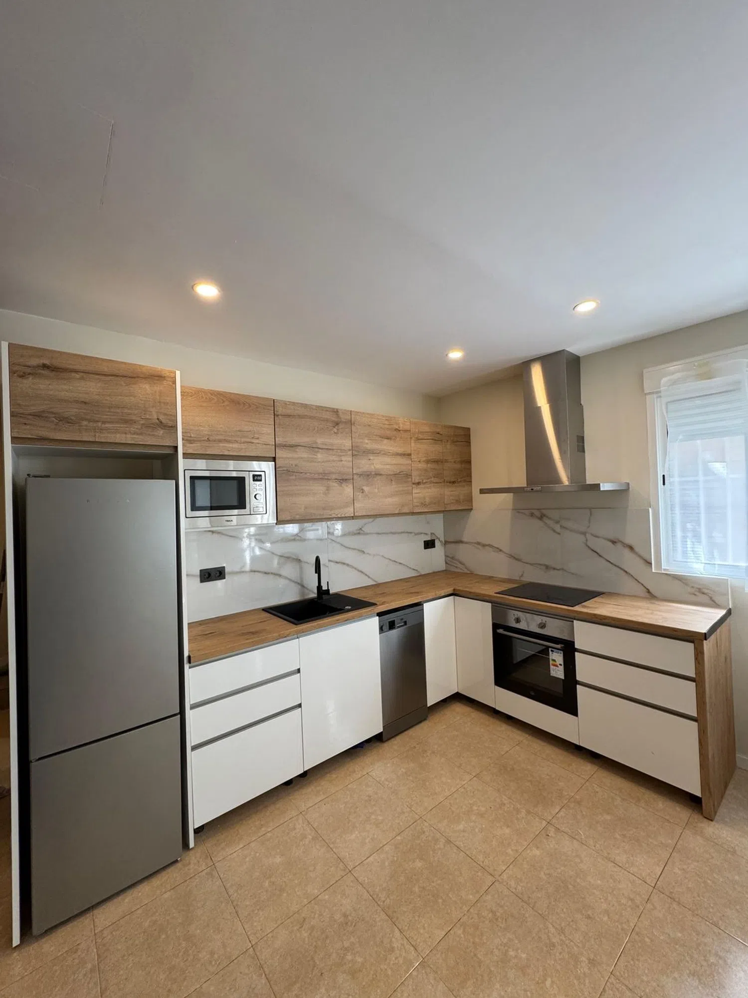 Estudio en calle de Finlàndia, 37 - Foto 3