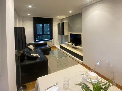 Piso en calle Mayorazu, 1