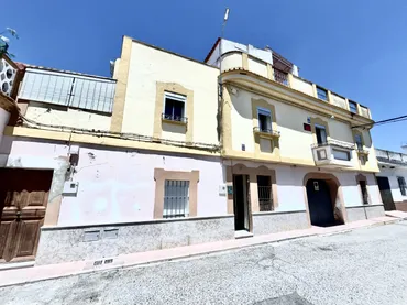 Casa adosada en  Calle Teruel 10 - Foto 5