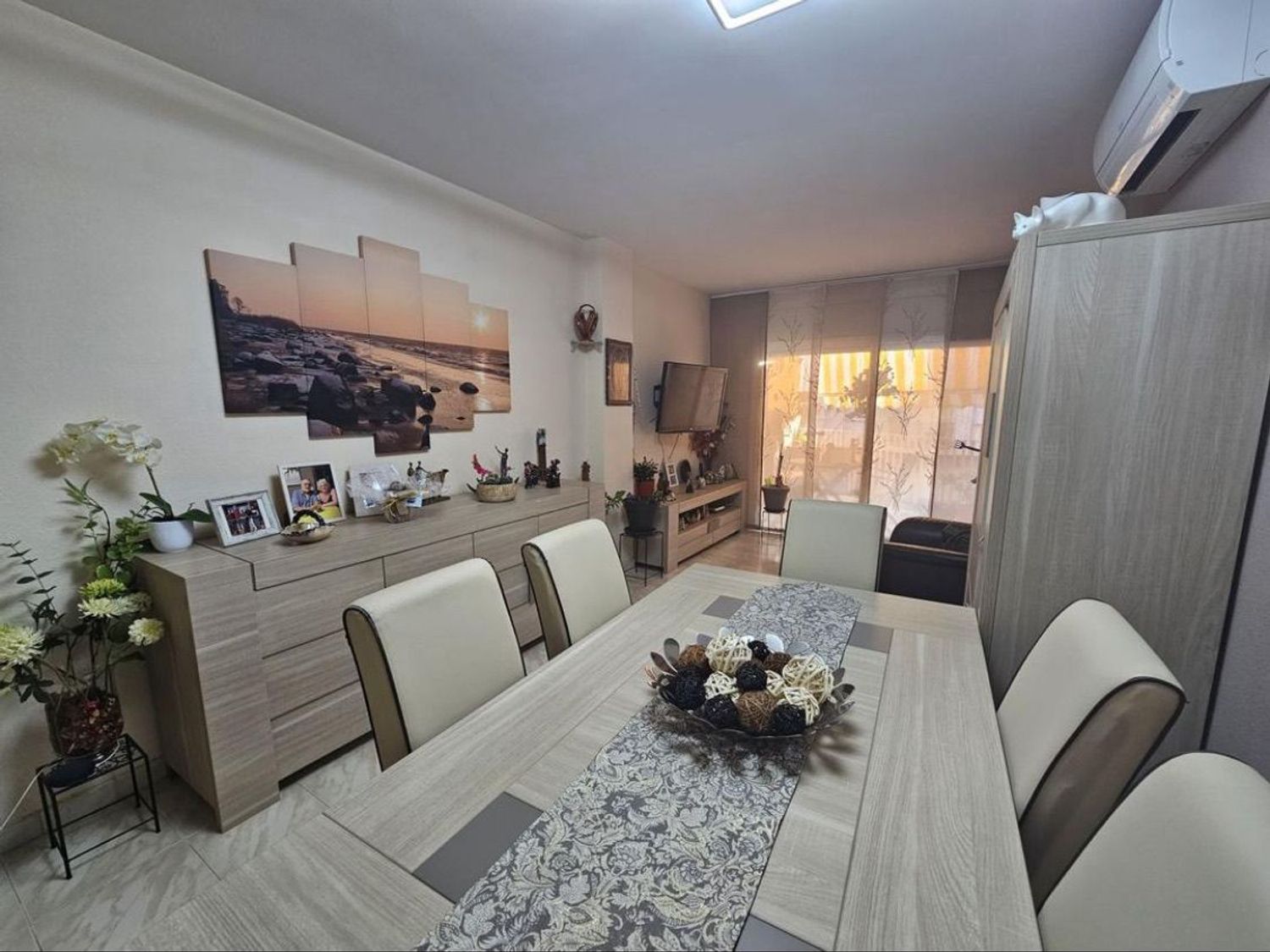 Piso en calle de la Isla de Cuba, 65