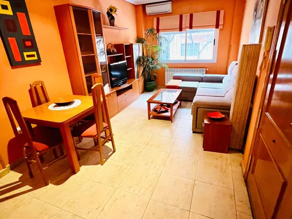 Piso en Calle Bachiller Fernán Gómez, 23 - Foto 1
