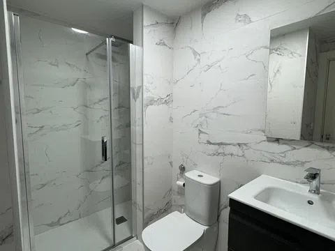 Piso en calle Hileras, 1