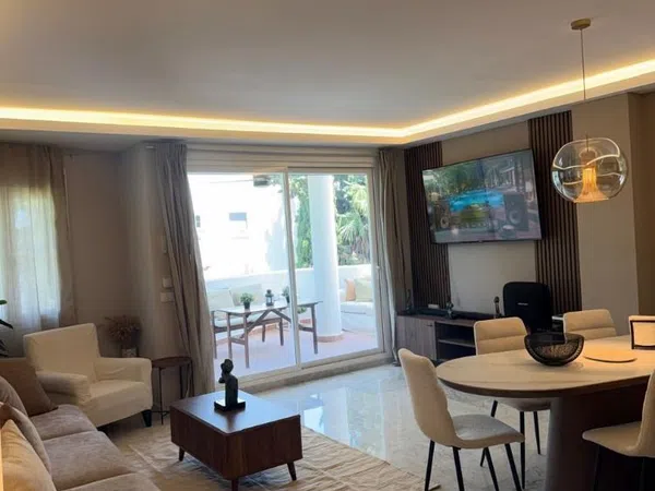 Piso en Bulevar Príncipe Alfonso de Hohenlohe, 270, La Carolina-Guadalpín - Foto 1