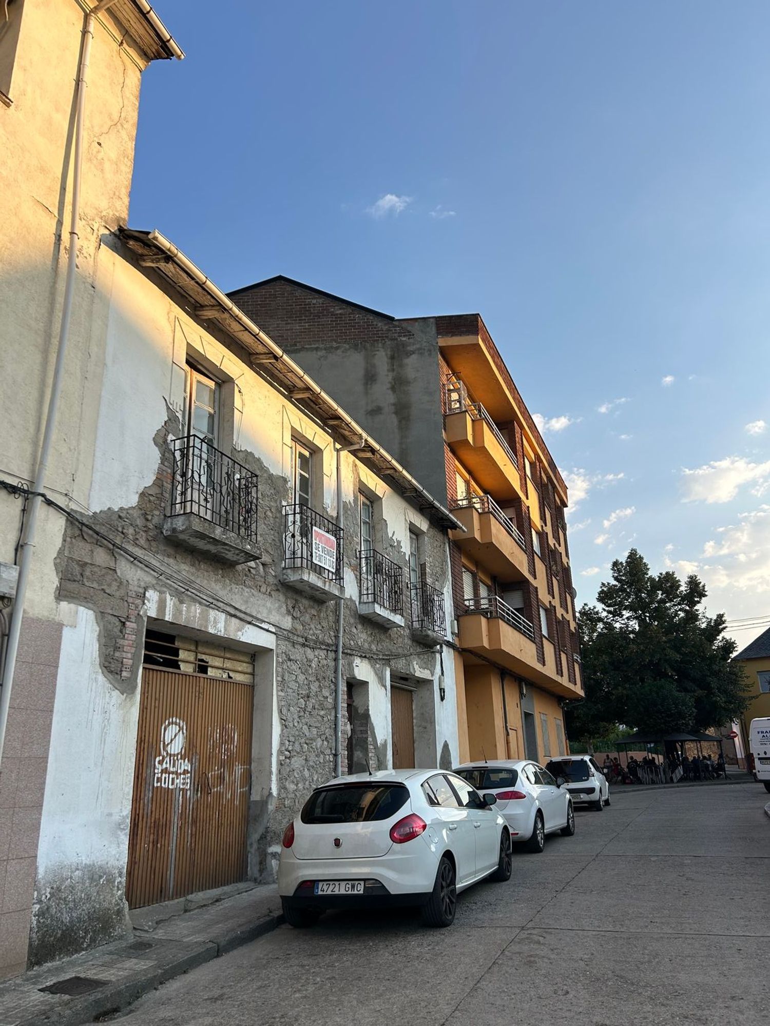 Casa de pueblo en Avenida Astorga, 5 - Foto 2