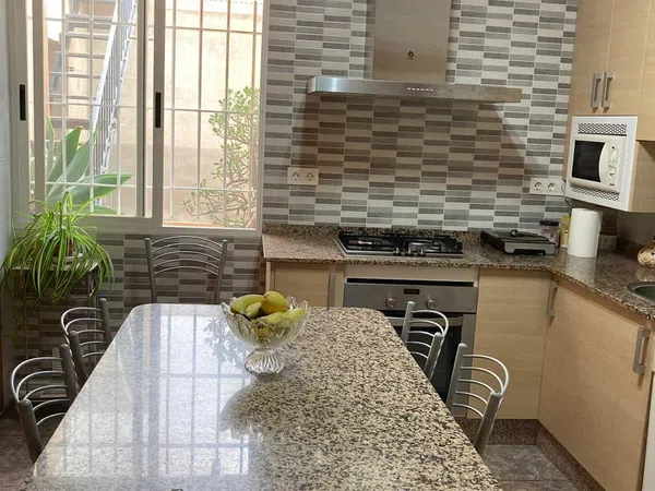 Chalet adosado en Calle Carlos Martínez Crouselles, 24 - Foto 2