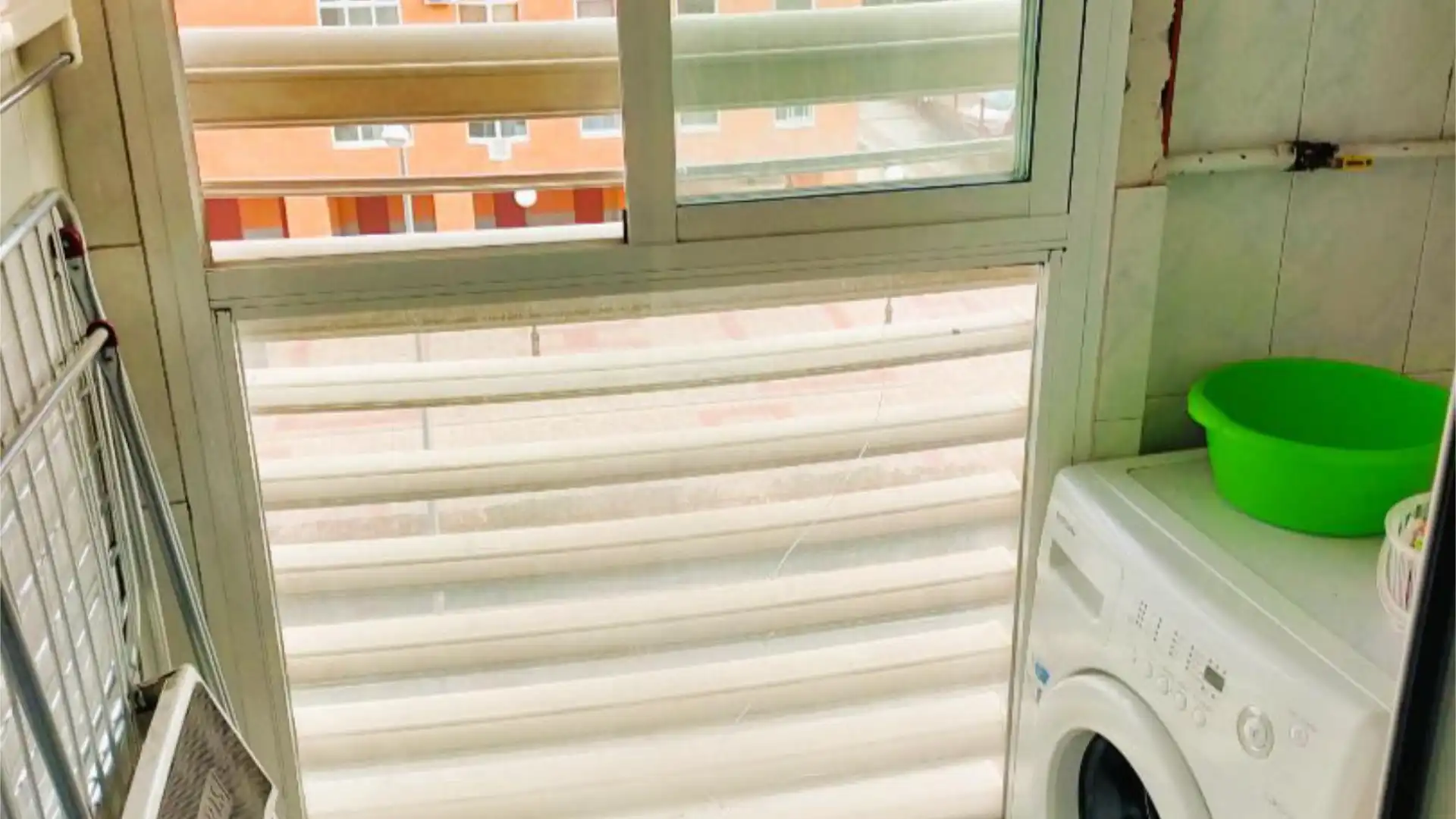 Piso en  Calle de las Trece Rosas 8 - Foto 32