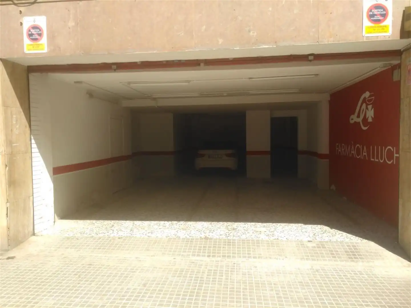 Local comercial en  Carrer de Manresa 3 - Foto 2