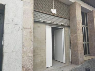 Local comercial en Avinguda Mas Nou - Foto 4