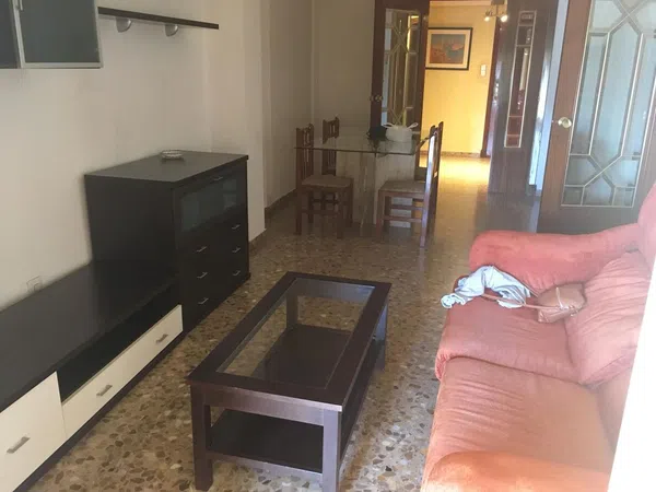 Piso en calle de Pablo Neruda, 24