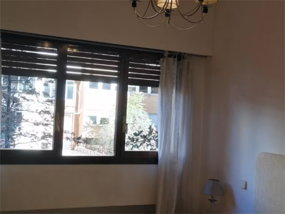 Piso en  Calle de la Infanta Mercedes 92 - Foto 9