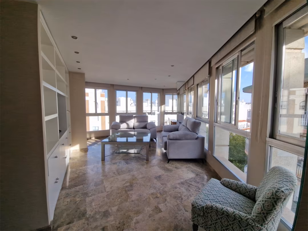 Piso en  Calle Caño 10