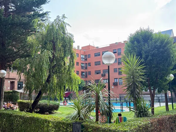 Piso en avenida del Ventisquero de la Condesa, 35