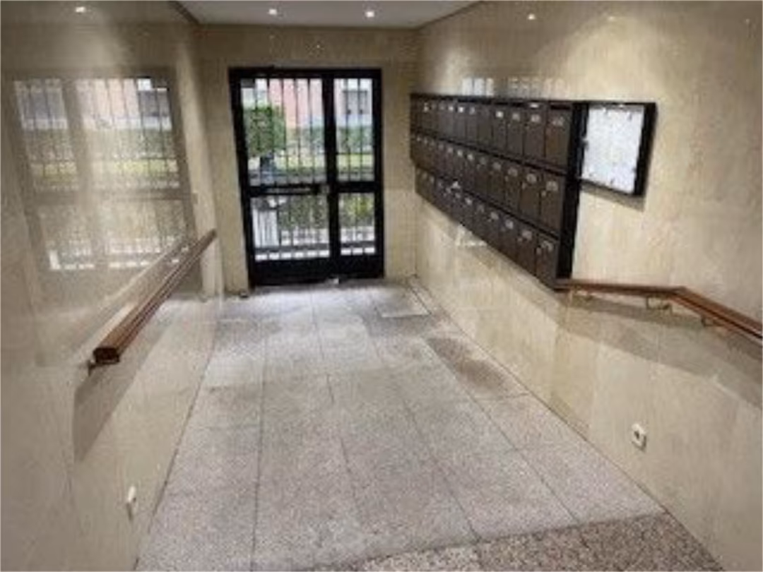 Piso en  Avenida de Las Águilas 100