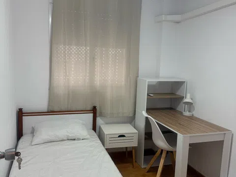 Piso en calle Pintor Velázquez, 1