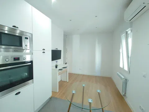 Piso en Divino Vallés, 24