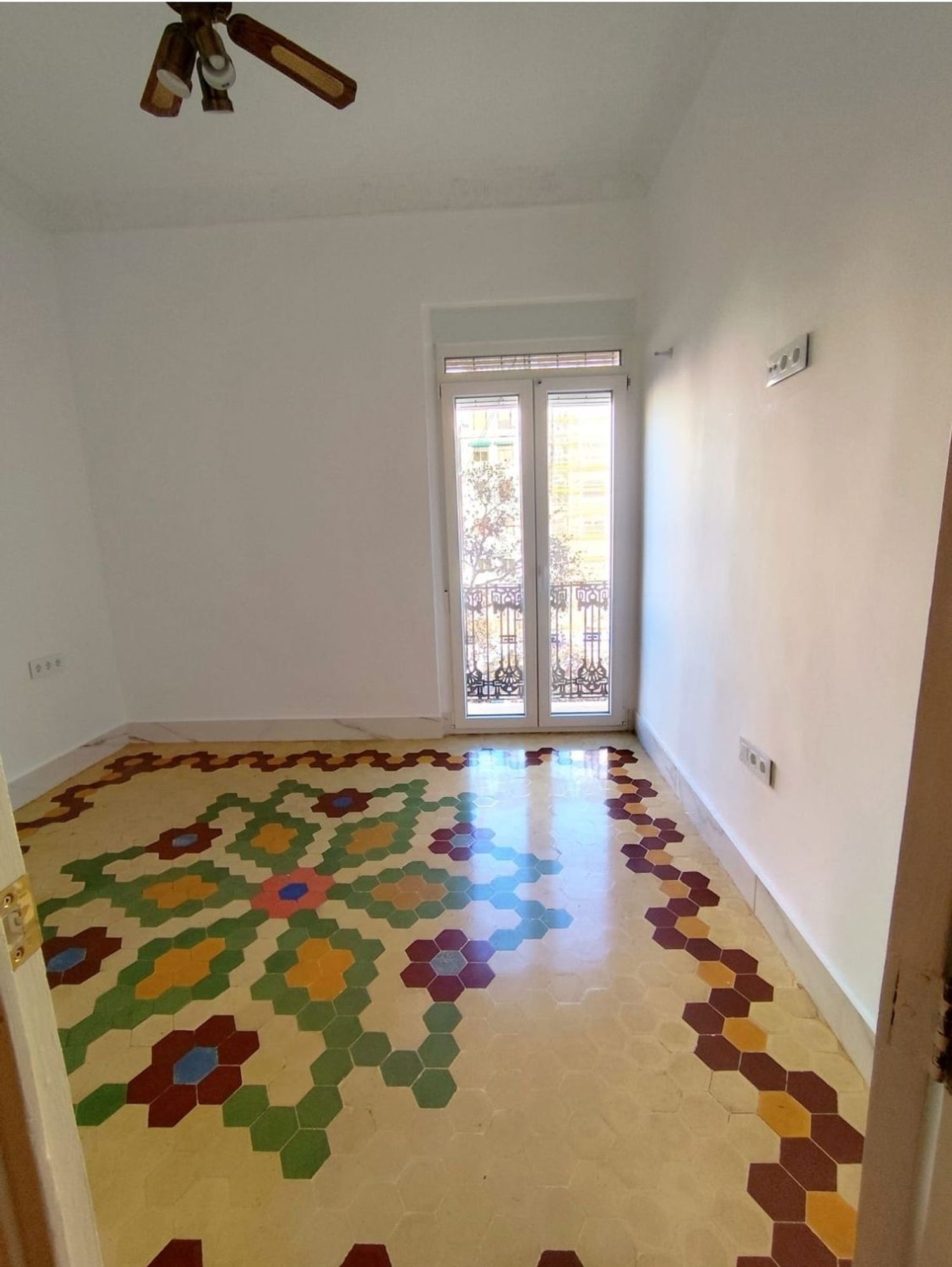 Piso en Gran Via de Ramón y Cajal, 5 - Foto 1