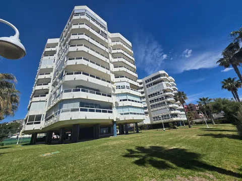 Piso en calle del Trópico, 4