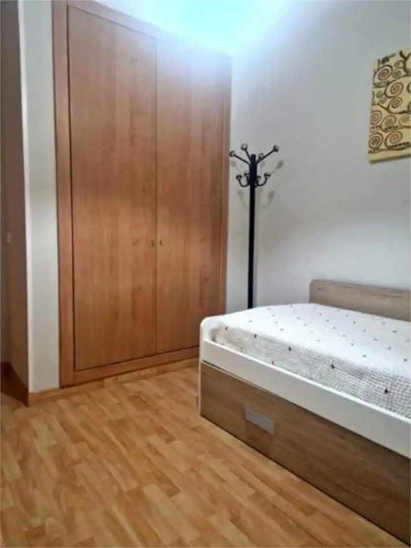 Piso en Carlos Haya - Foto 5