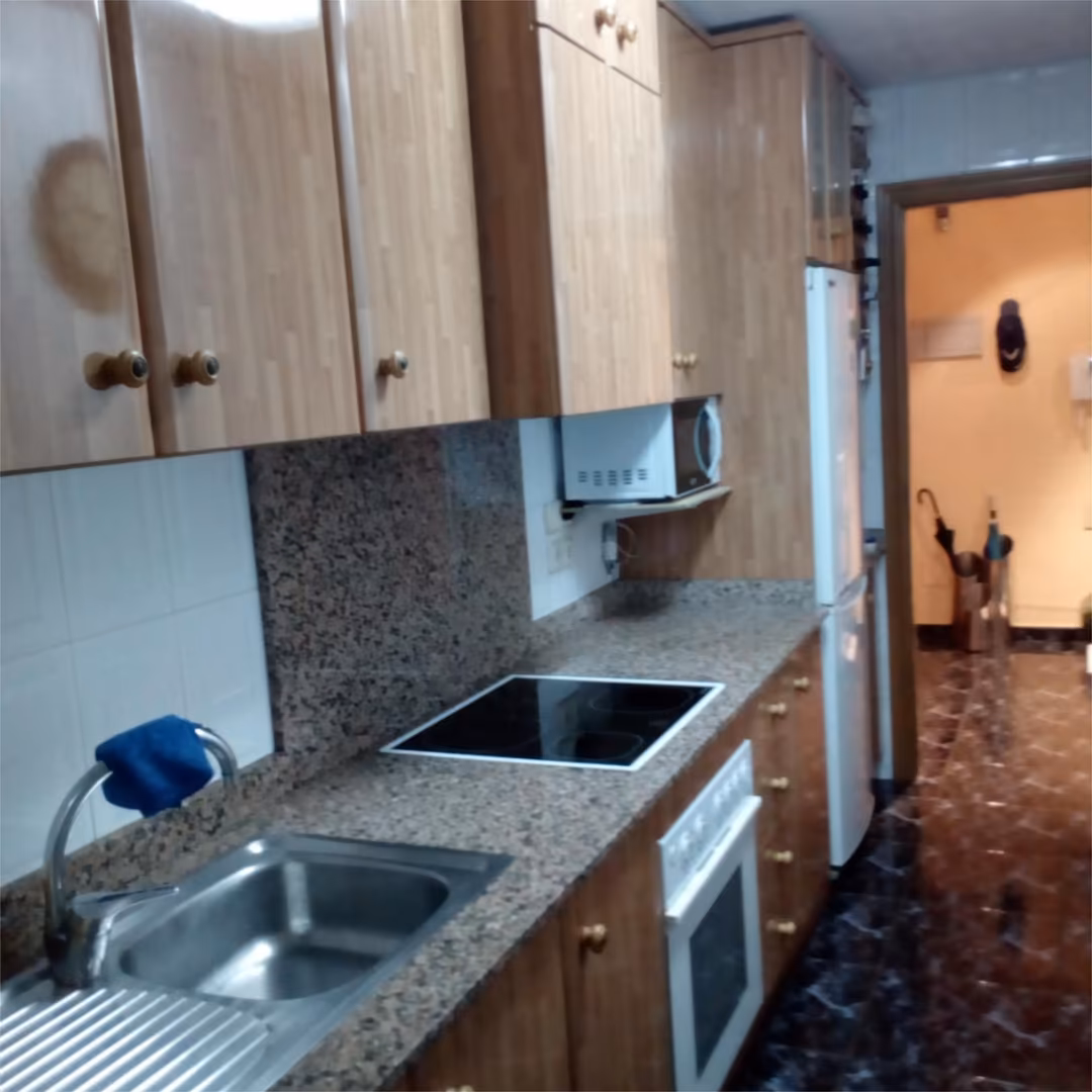 Piso en  Calle Navegante Juan Fernández 16 - Foto 2