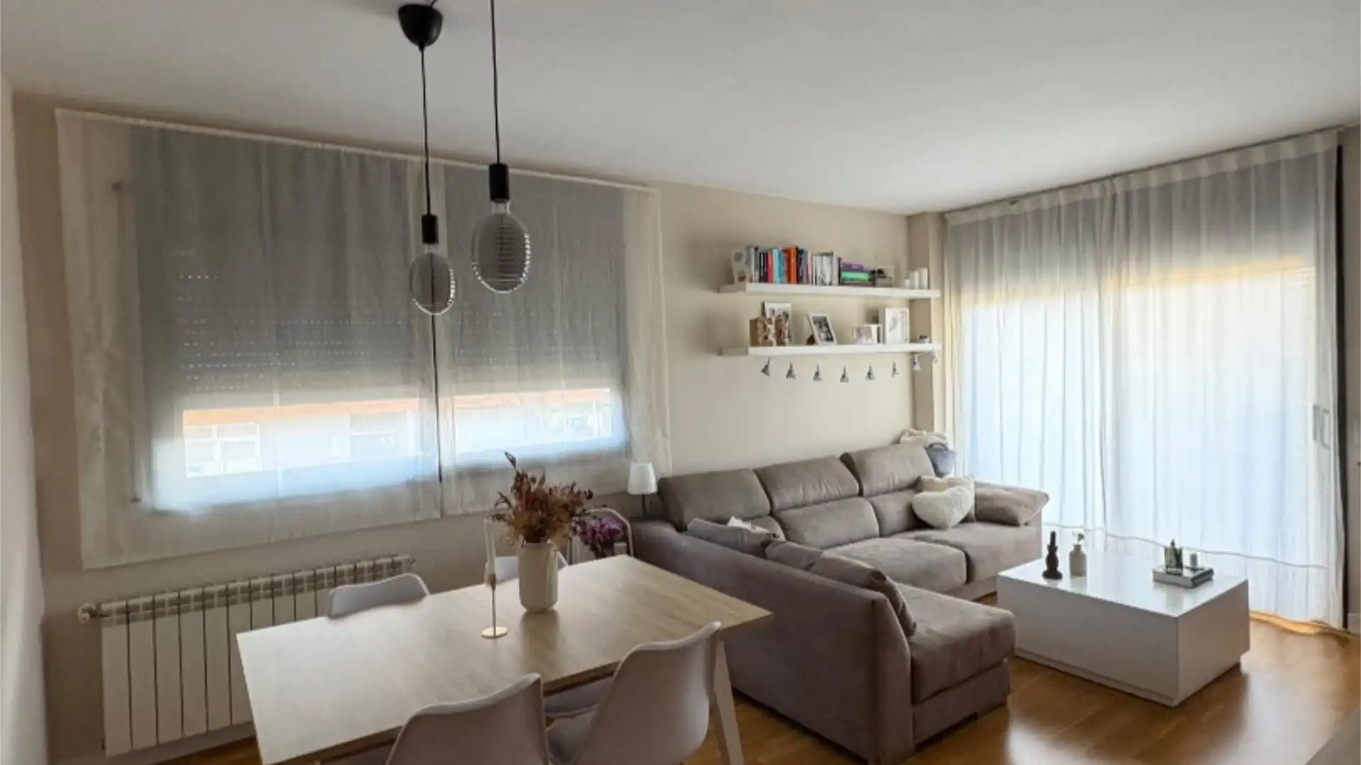 Piso en  Carrer de Roc Codó 10 - Foto 2