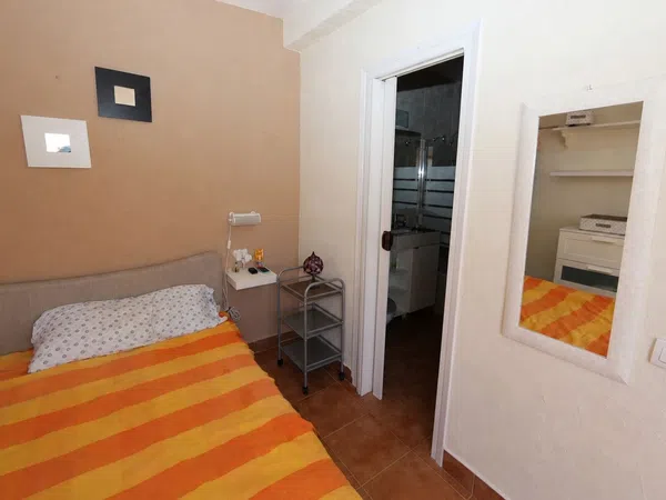 Chalet adosado en Calle Salvador Dalí, 44, La Siesta - El Salado - Torreta - Foto 4